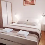 Tomo Apartment Pula