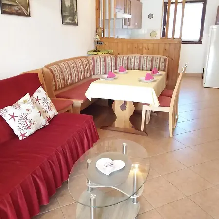 Tomo Apartmán *